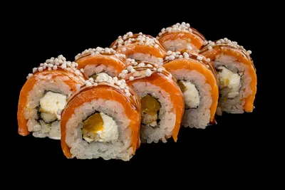 Абури ролл с лососем и клубникой